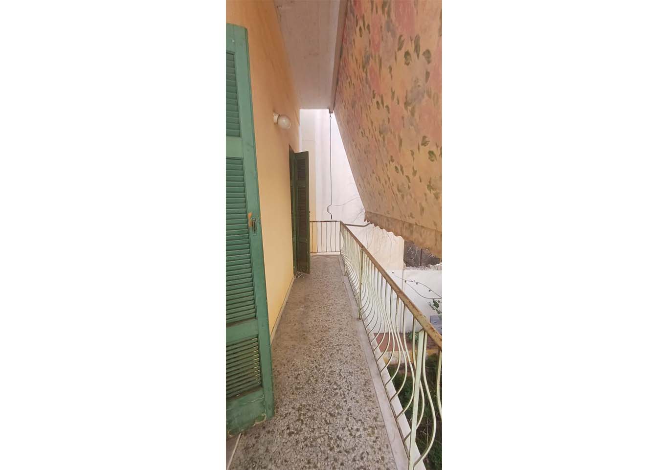 properties-small
